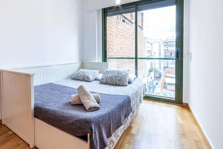 Private Rooms Near Las Ramblas 巴塞罗那 外观 照片